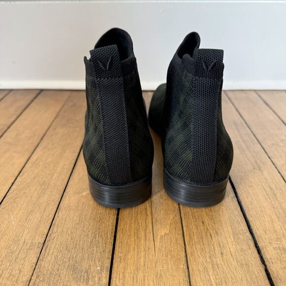 Vivaia Olive Green Plaid Ryan Pro Square Toe Water Repellent Ankle Boot 39 / 8 - Picture 5 of 12